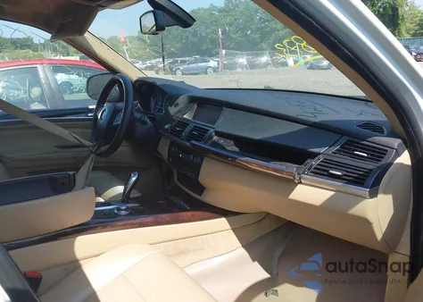 2009 BMW X5 xDrive30I z USA, uszkodzony, nr VIN 5UXFE43599L037942